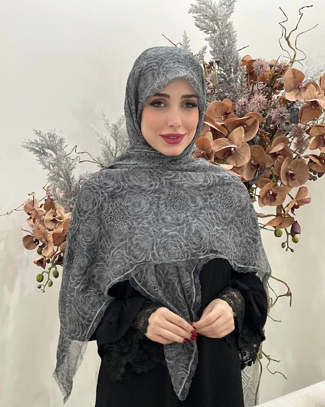 روسری حریرپفکی خامه دوزی کد A183