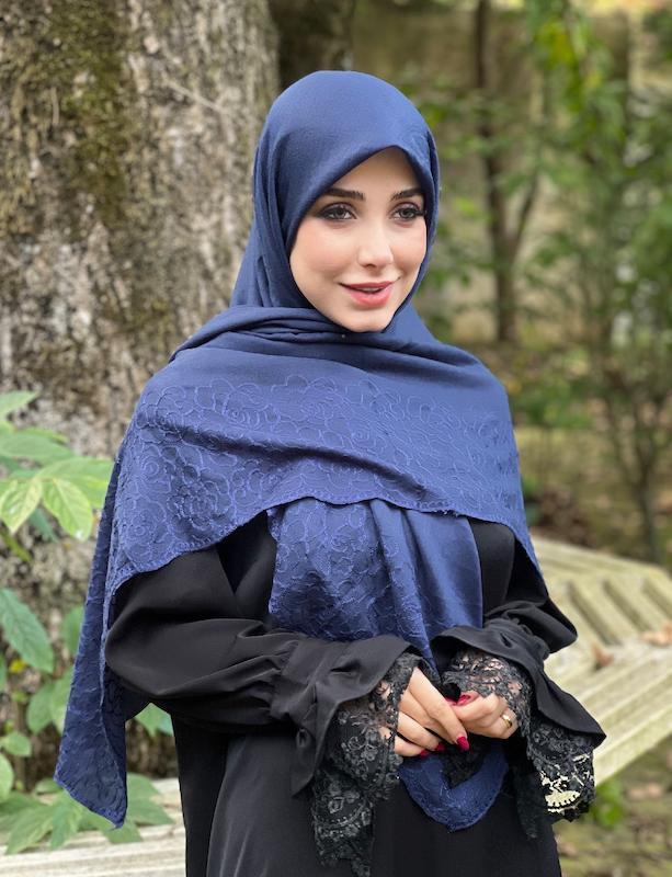 روسری خامه دوزی کد A22
