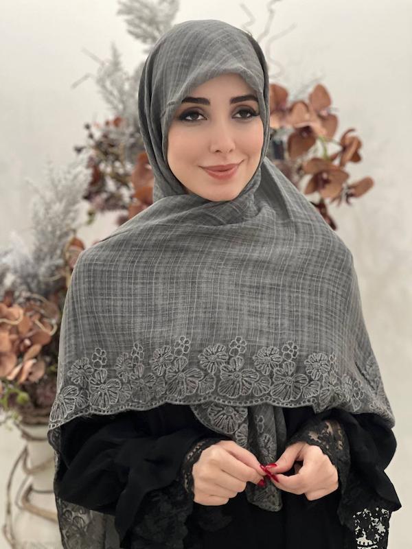 روسری خامه دوزی کد A105