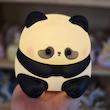 چراغ خواب سیلیکونی شارژی لمسی پاندا نشسته