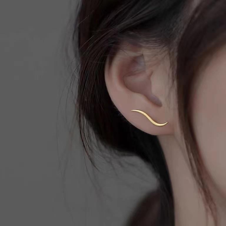 گوشواره منحنی نقره کد 7052