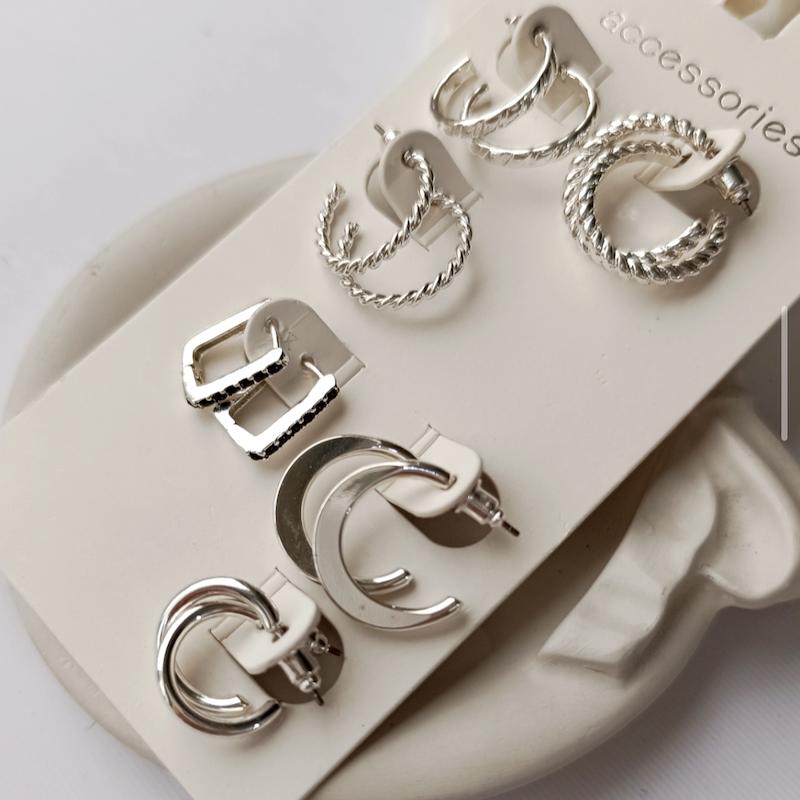 پک گوشواره نقره ای