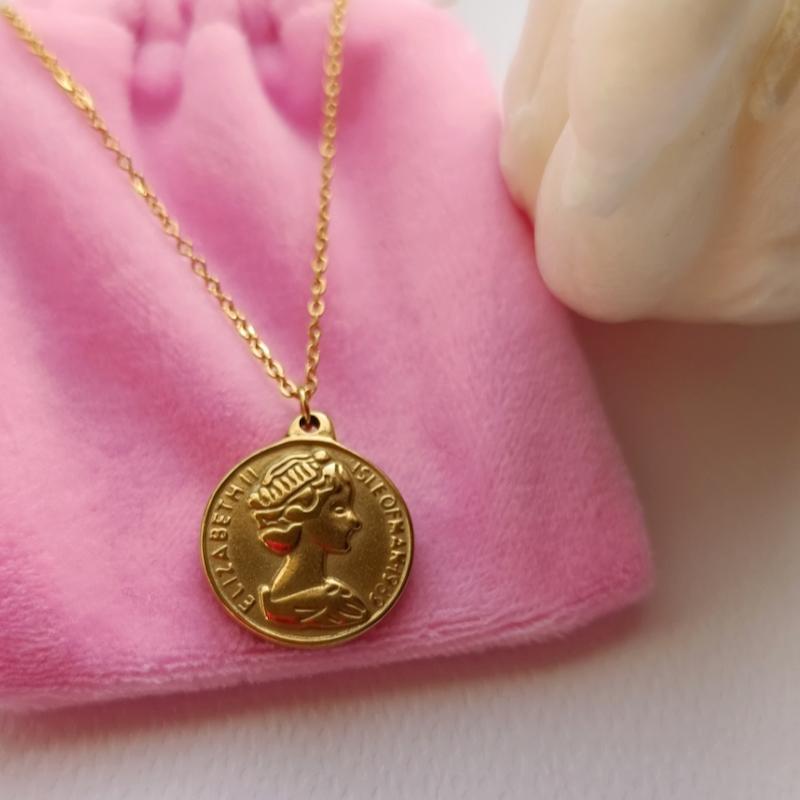 گردنبند الیزابت