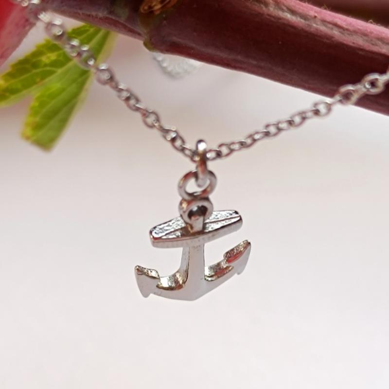 گردنبند لنگر