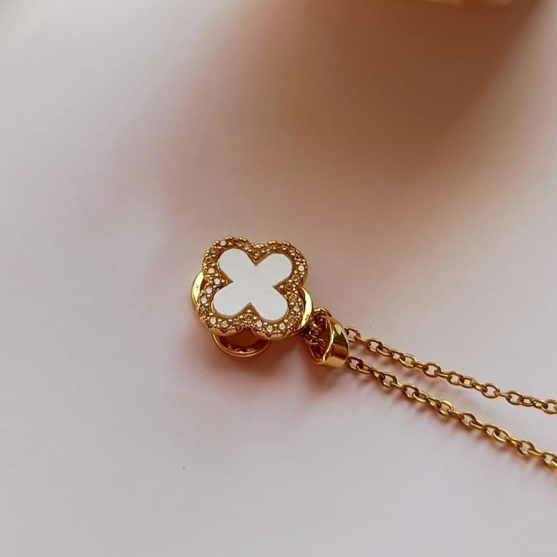 گردنبند ونکلیف متحرک