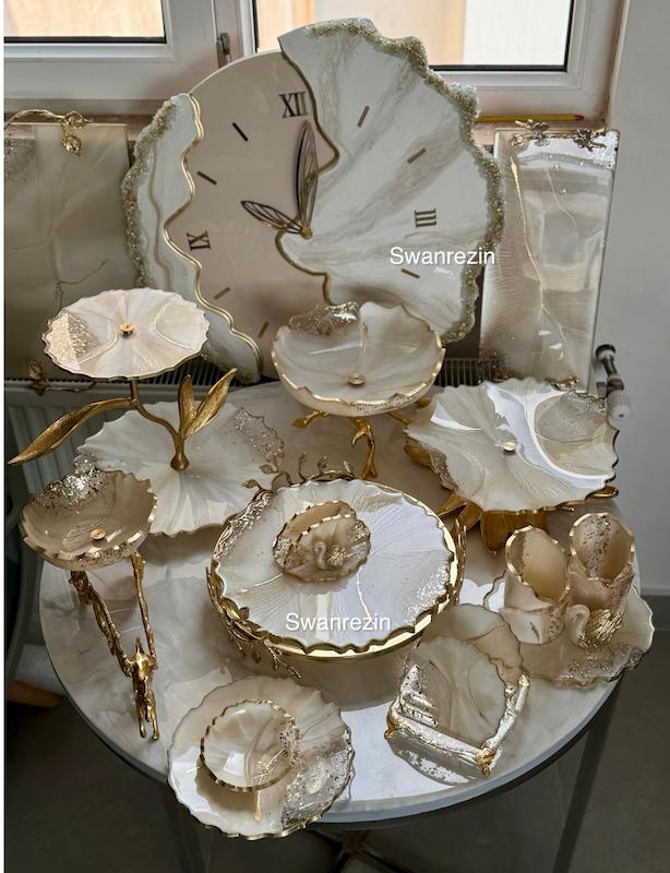 سرویس پذیرایی پایه vip کرم کاراملی