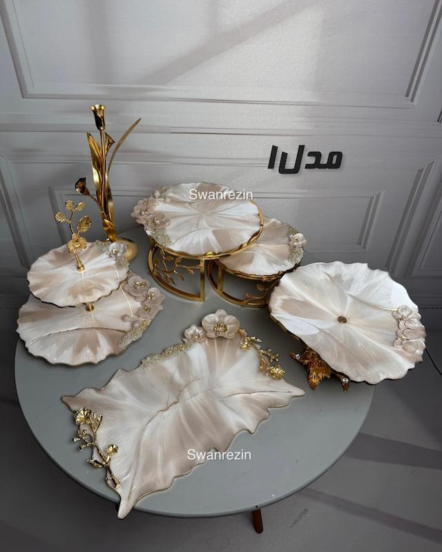 ظروف‌پذیرایی نیم ست کرم ارکیده