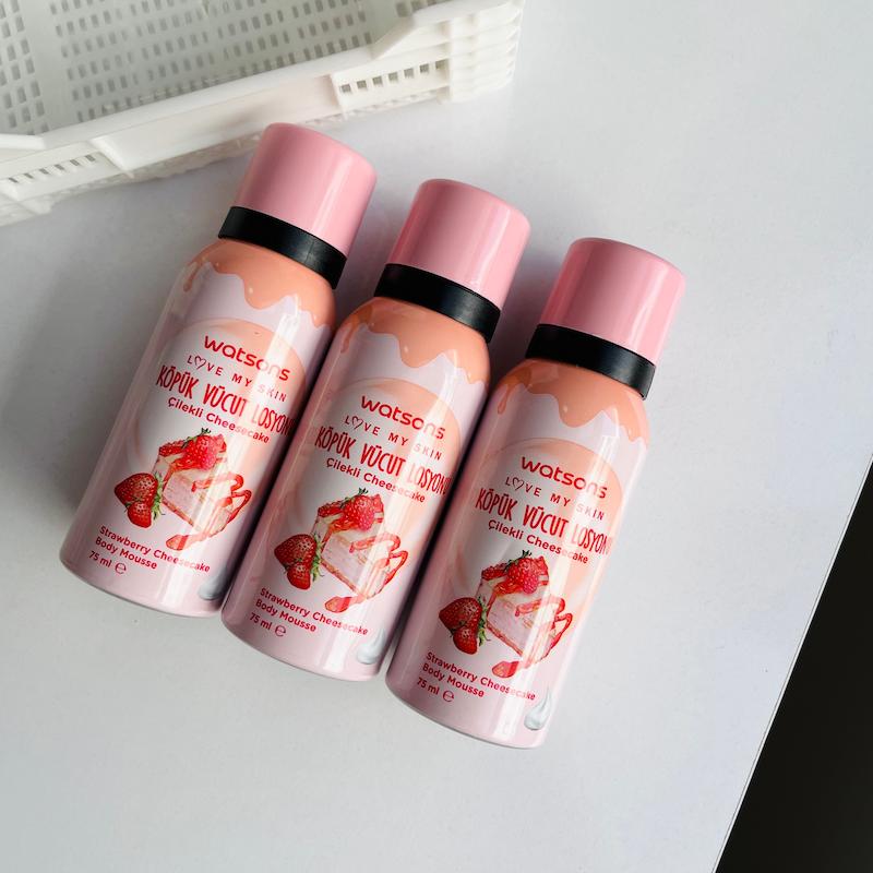 لوسیون فومی چیزکیک توت فرنگی watsons