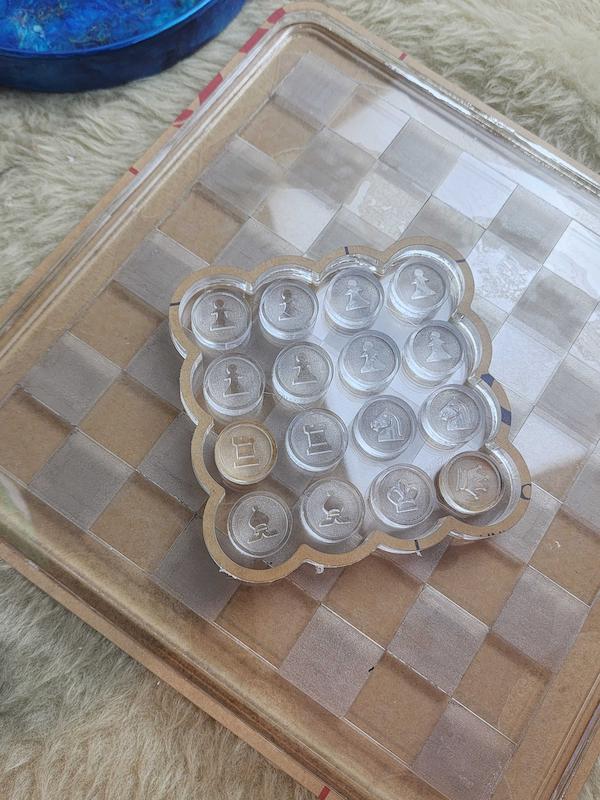 حوضچه قالبگیری صفحه و مهره شطرنج