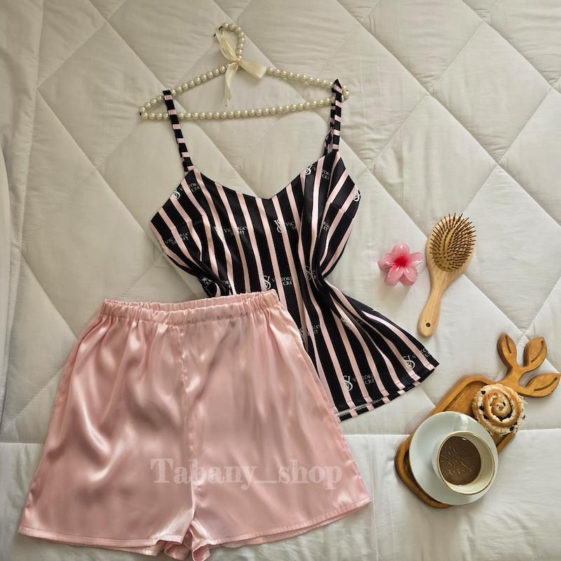 تاپ شورتک ساتن طرح ویکتوریا مشکی