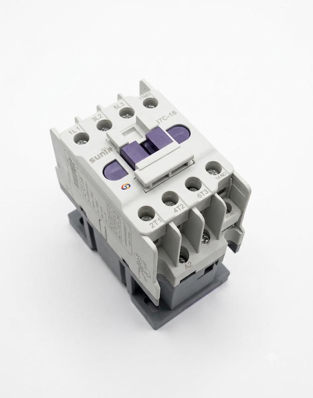 کنتاکتور ۱۸ آمپر سانیر بوبین ۲۲۰ ولت اصل | Sunir 18A AC Contactor 220V