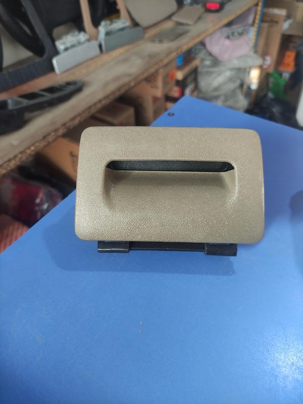 جا سیگاری کنسول 405رنگ بژ 