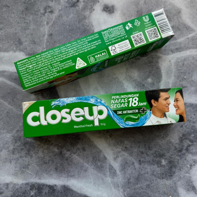 خمیردندان کلوزآپ مدل Menthol Fresh وزن 160 گرم