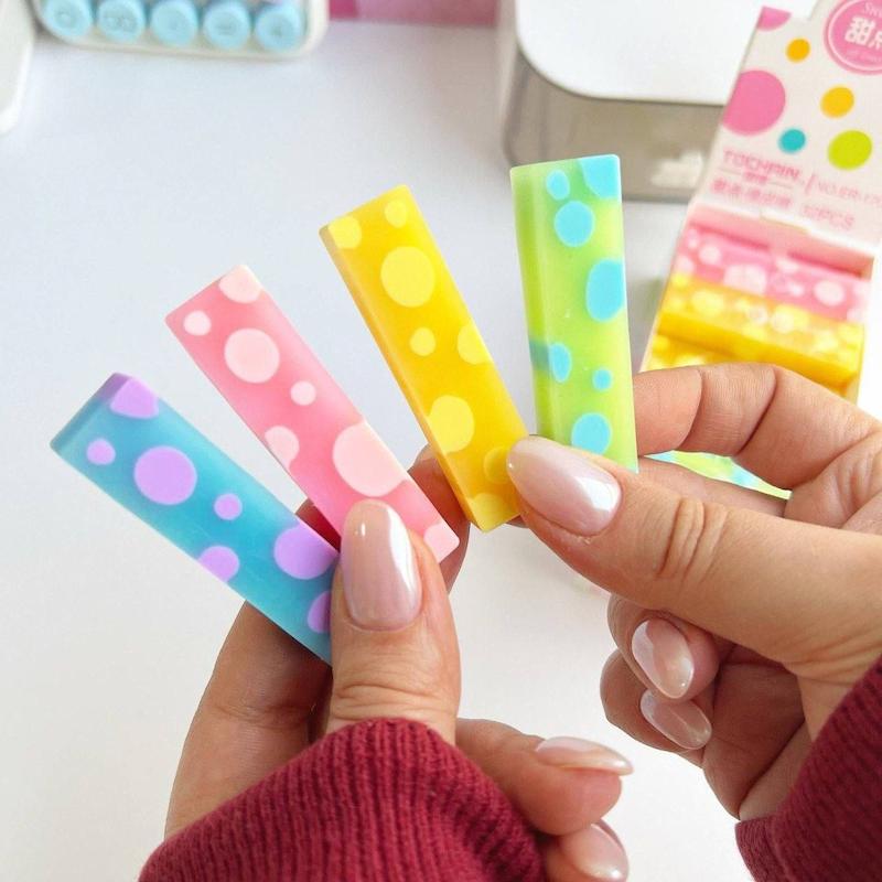 پاکن ژله ای مغز دار خالخالی tochain