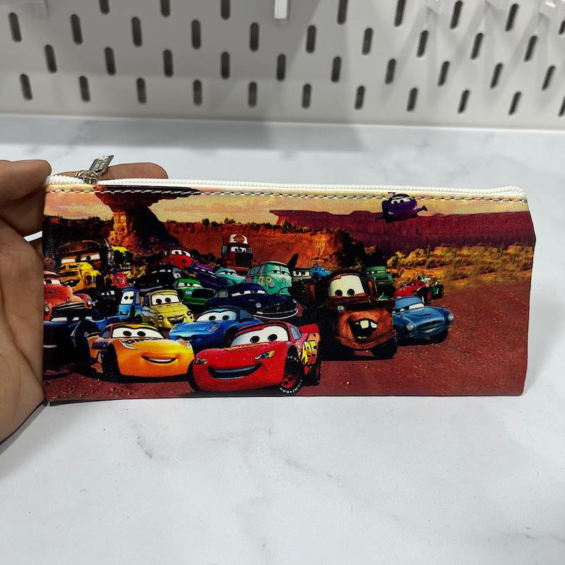 جامدادی چرم مصنوعی پسرانه ماشین ها طرح لایتینگ مک کویین(Cars)