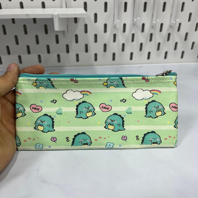 جامدادی دایناسور کیوت و بانمک چرم مصنوعی