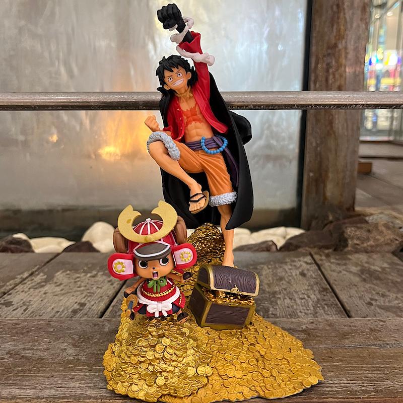 فیگور لوفی و چوپر روی گنج وان پیس انیمه وانپیس