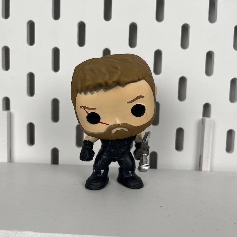 اکشن فیگور یا فانکوپاپ قهرمان مارول ثور یا تور بدون جعبه (marvel)