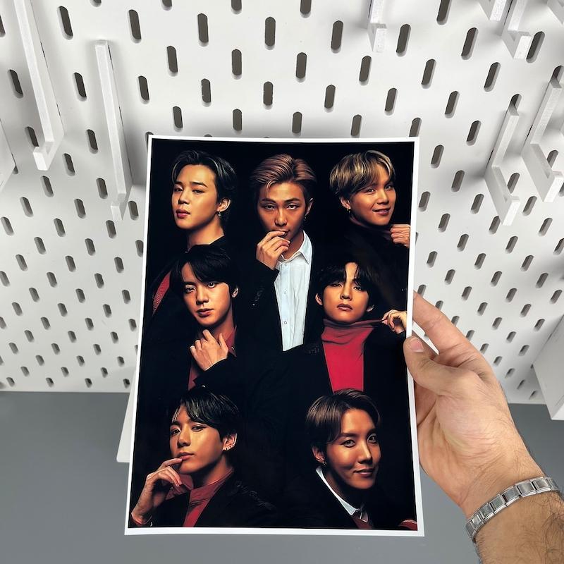 پوستر بی تی اس گروه خوانندگی BTS (سایز 30در20) کد 0 ، پوستر گلاسه 