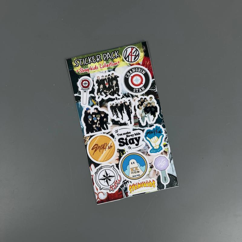 پک استیکراستریکیدز  , استیکر   استریکیدز لپ تاپ و موبایل و ماشین ضد آب و ضد خش ( Straykids collection)