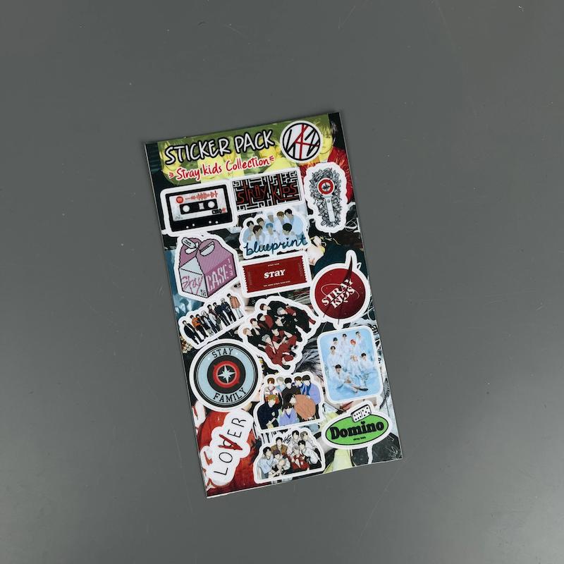 پک استیکراستریکیدز  , استیکر   استریکیدز لپ تاپ و موبایل و ماشین ضد آب و ضد خش ( Straykids collection)