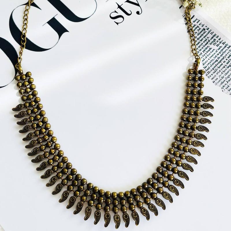 گردنبند هندی پرکار و سلطنتی مدل «آگرا»