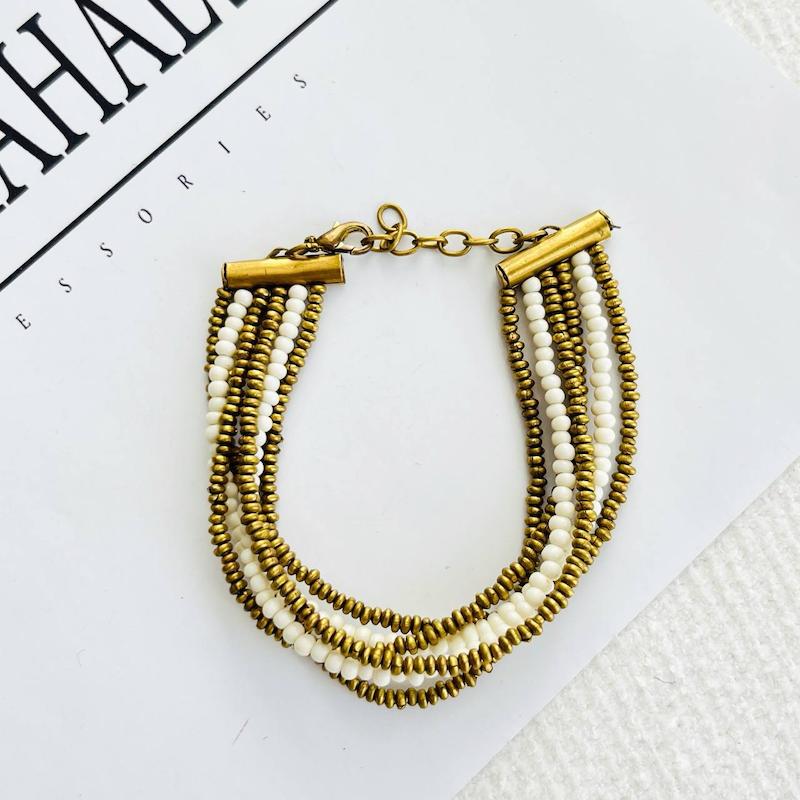 دستبند چند ردیفه ترکیب برنج و منجوق