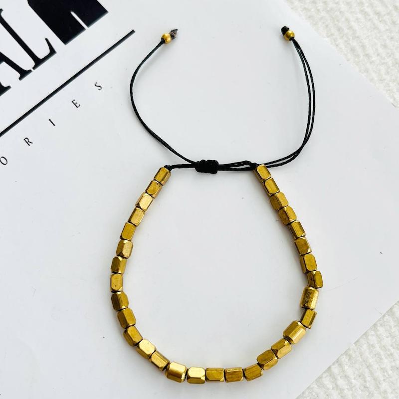 دستبند گره ای برنجی دونه مربعی