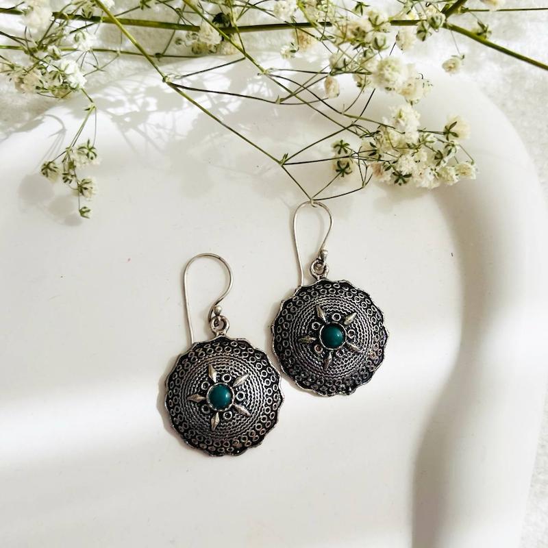 گوشواره ورشو قلم زنی با نگین سنگ 