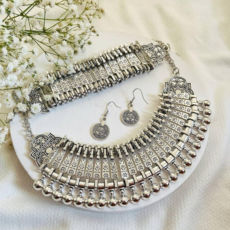 ست گردنبند و گوشواره نقره‌ای مدل “النا“