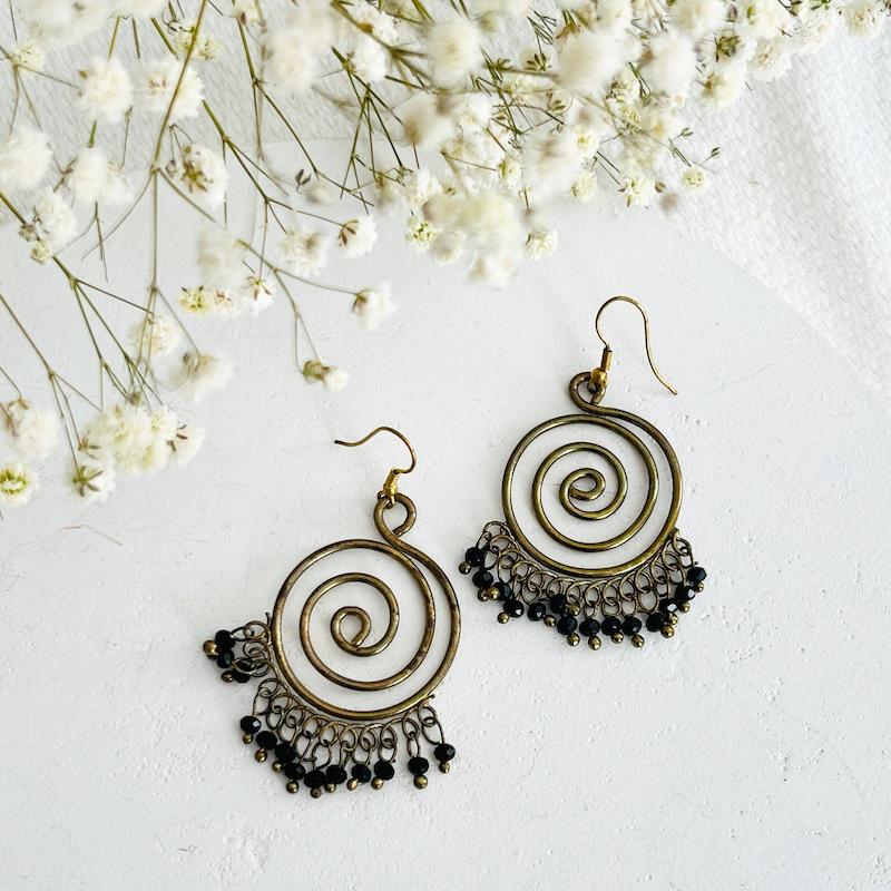 گوشواره برنجی مدل هستی