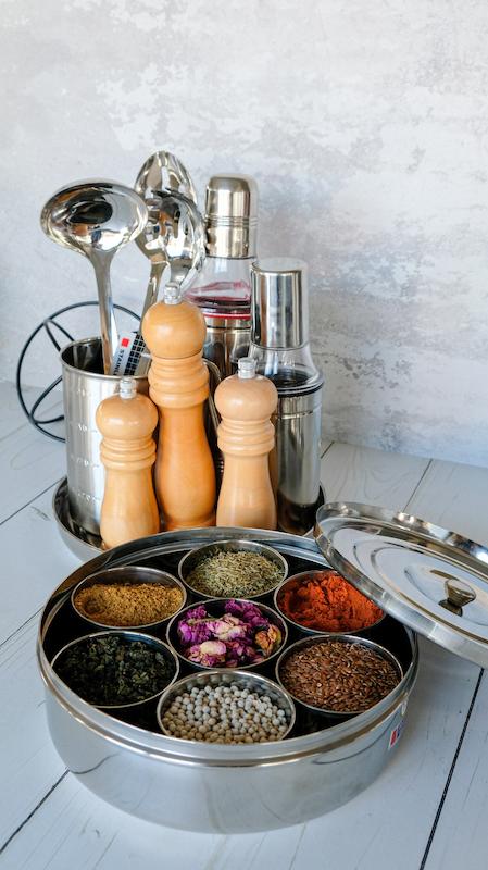 جا ادویه پایه دار هندی
