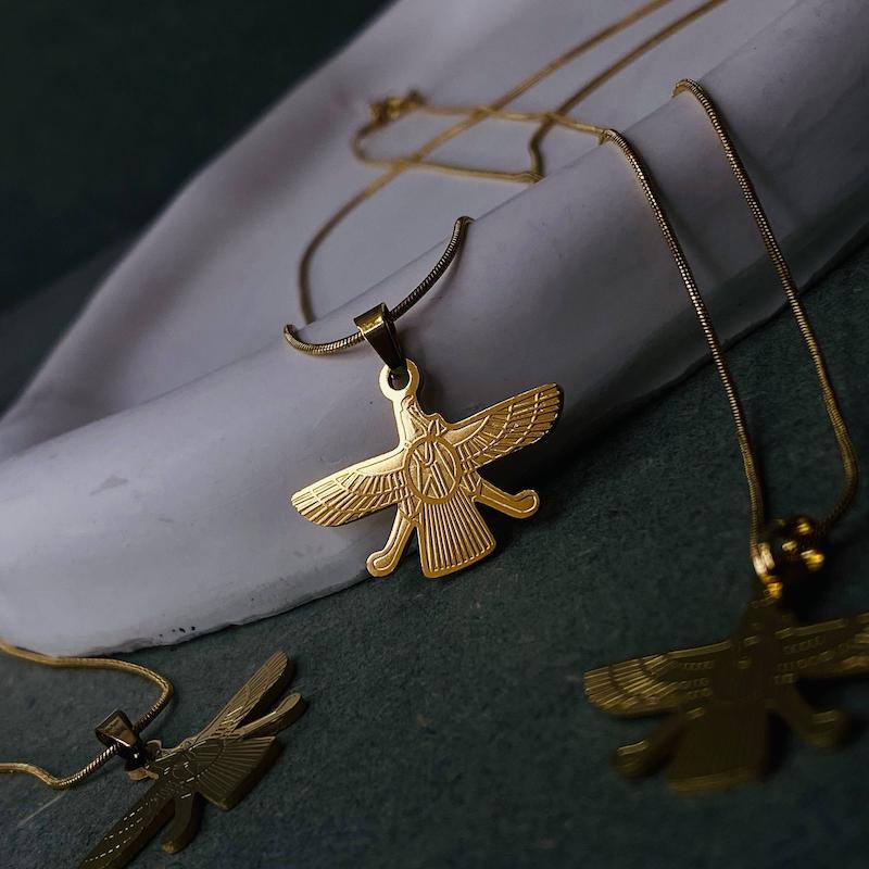 گردنبند فروهر طلایی