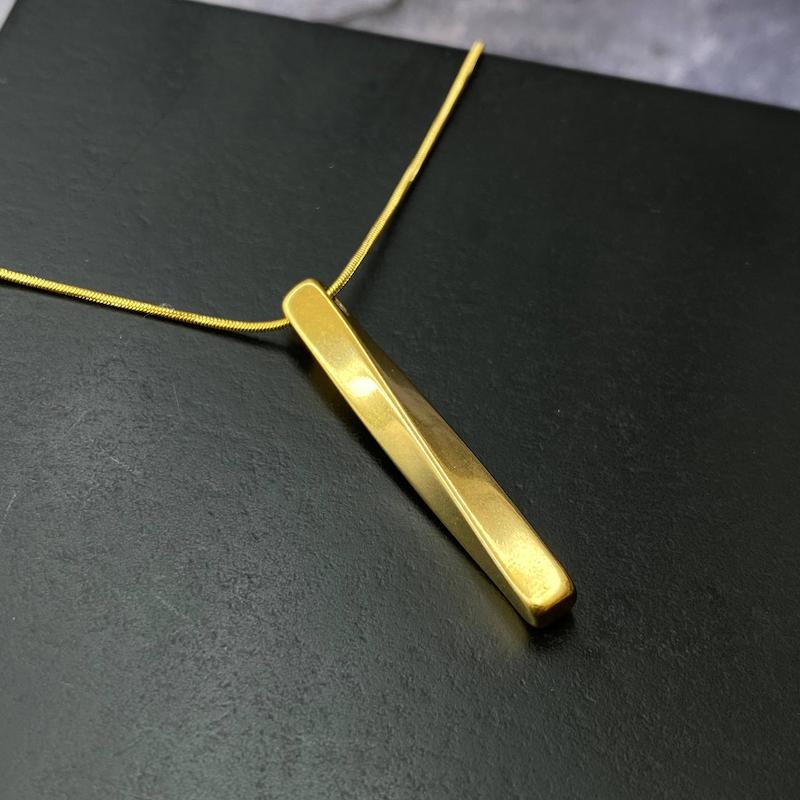 گردنبند مکعب عشق طلایی 