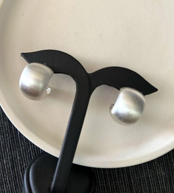 گوشواره های  نقره ای  دخترونه 