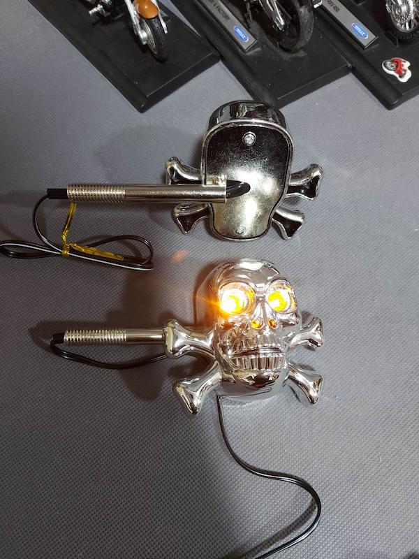 چراغ راهنما طرح اسکلیتی موتورسیکلت بسته 2عددی