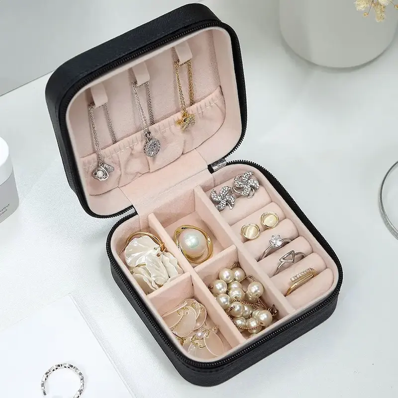 کیف و جعبه جواهرات مربعی