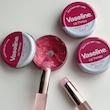بالم لب وازلین مدل گل رز ( اصل خرید آمریکا ) Vaseline Lip Therapy Rosy Lips