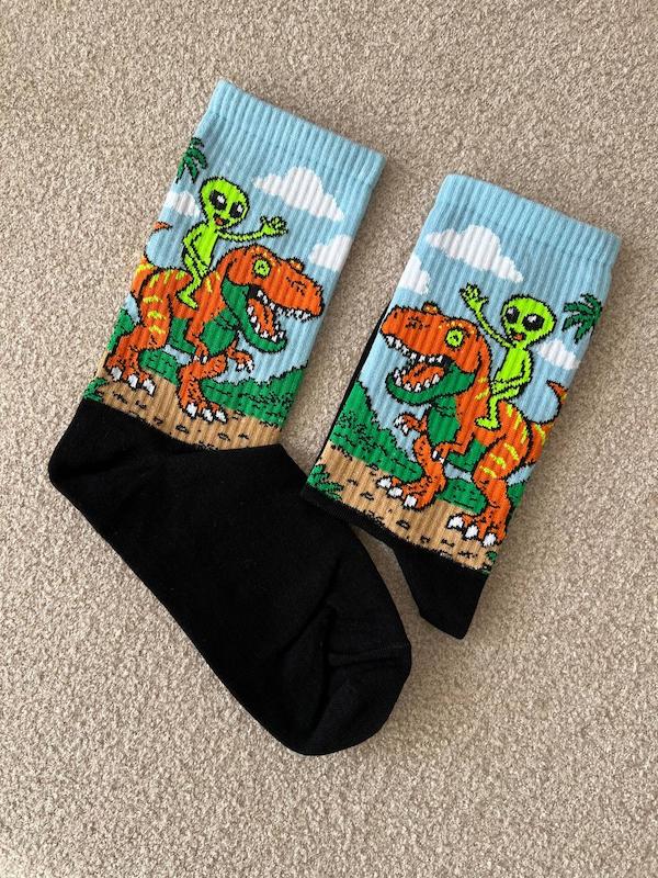 جوراب ساقدار ادم فضایی و دایناسور