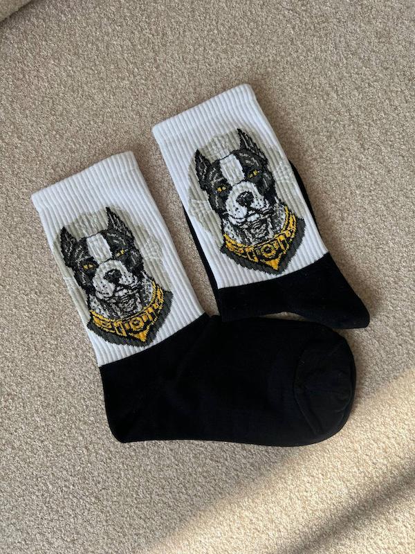 جوراب ساقدار سگ بد اخلاق سفید