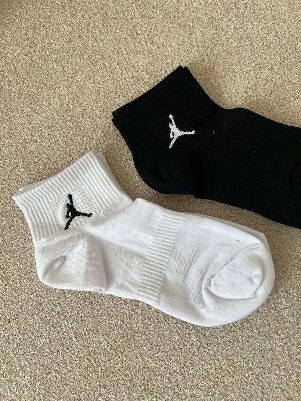 جوراب نیم ساق جردن گلدوزی