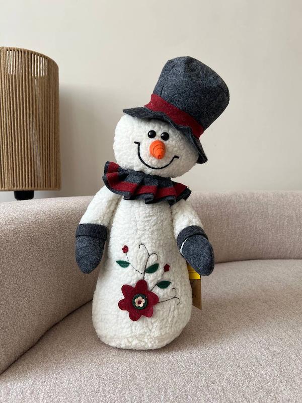 عروسک ادم برفی گل دار