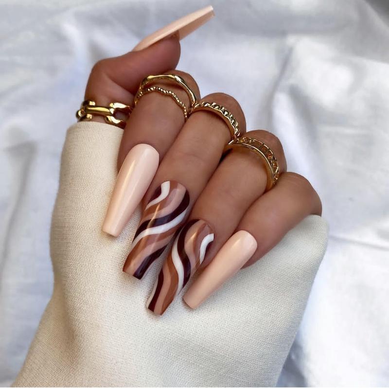 طرح لاینر قهوه‌ای04