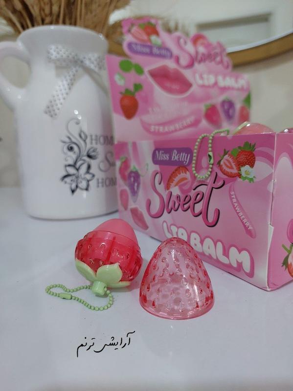 بالم لب توت فرنگی