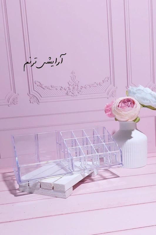 استند لوازم آرایشی