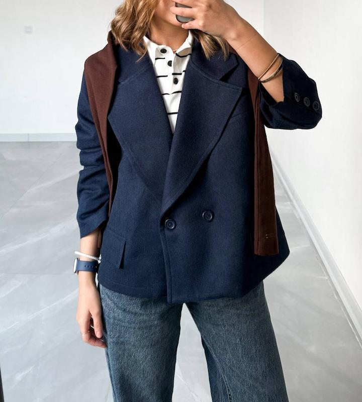 کت Mia (سورمه ای)