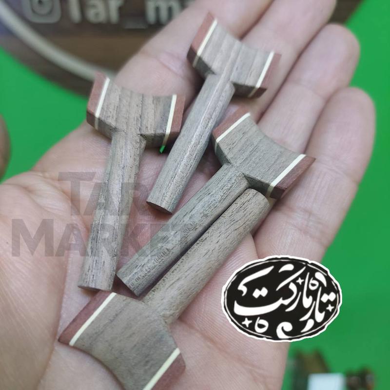 گوشی سه تار با تزئین پادوک