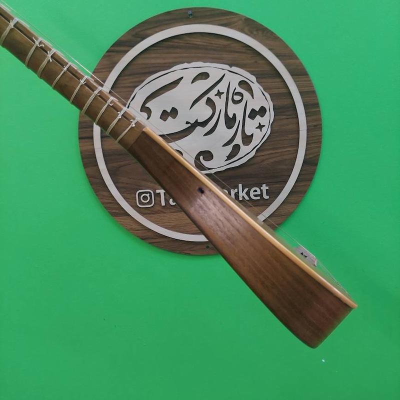 سه تار زیرعبایی