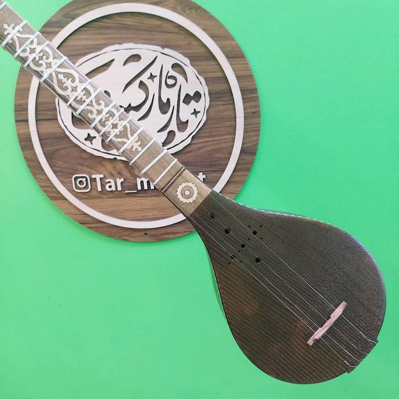سه تار با تزئینات معرق 