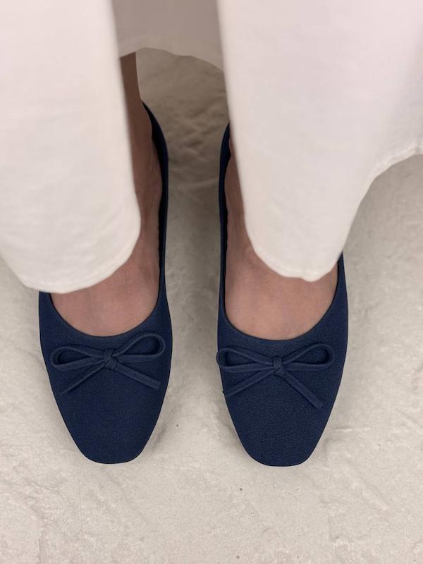 كالج Navy blue (سرمه‌ای)